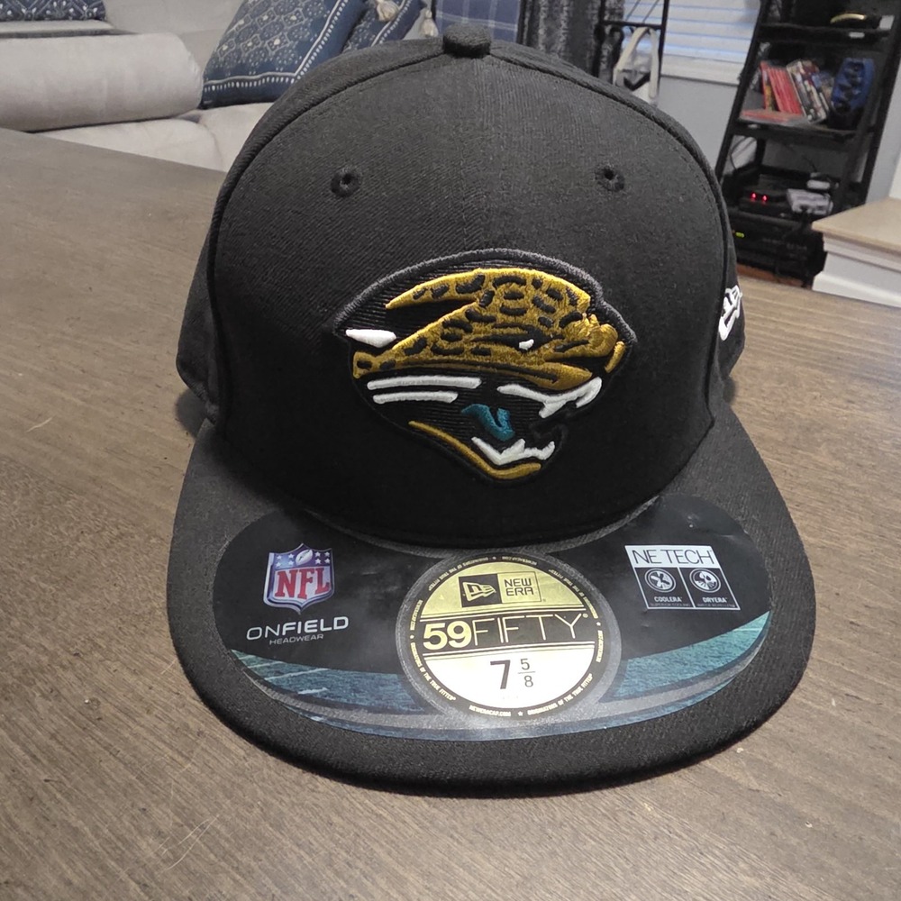 New Era 59FIFTY‎ Jacksonville Jaguars NFL Black Fitted Hat Size 7 5/8